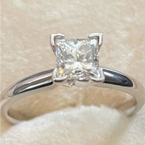 Natural Diamond Engagement Ring